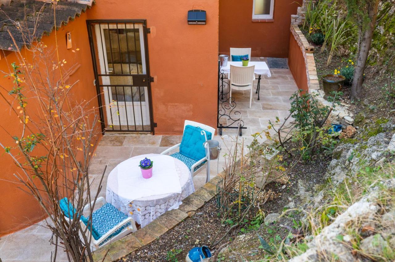 Appartement De Caractere Le Camelia, 56M², Dans Propriete Au Calme Avec Piscine By Le Mas De Louise Et Sacha Solliès-Toucas エクステリア 写真